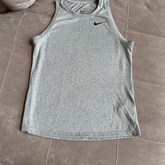 Nike Gray Tank Top - Picture 6 of 7